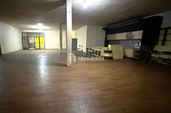 Disewakan Kantor Lokasi Strategis Area Kebalen Dekat Pasar Besar