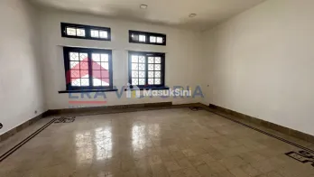 Disewakan Ruang Usaha di Kawasan Klojen, Berada di Poros Jalan Ramai