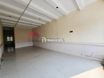 Disewakan Ruko Strategis Cocok untuk Kantor & Kuliner