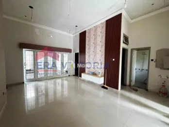 Disewakan Rumah di Perumahan Berkelas Permata Jingga Estate