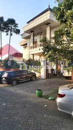Disewakan Rumah Mewah Dekat Stasiun Blimbing & Terminal Arjosari