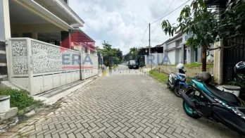 Djijual Rumah One Gate System Dekat Kampus UB Dan Mall Dinoyo