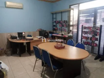 Gudang Ex Pabrik Sepatu di Tanrise Sidoarjo Akses Container 40