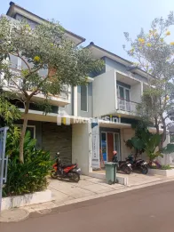 Rumah 2 lantai di pamulang