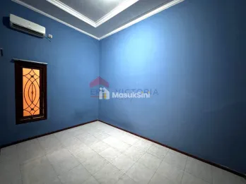 Rumah Dijual One Gate System Keamanan 24 Jam Terdapat Club House