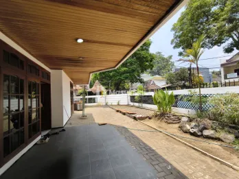Rumah Sewa Cocok untuk Kantor di Tengah Kota Malang